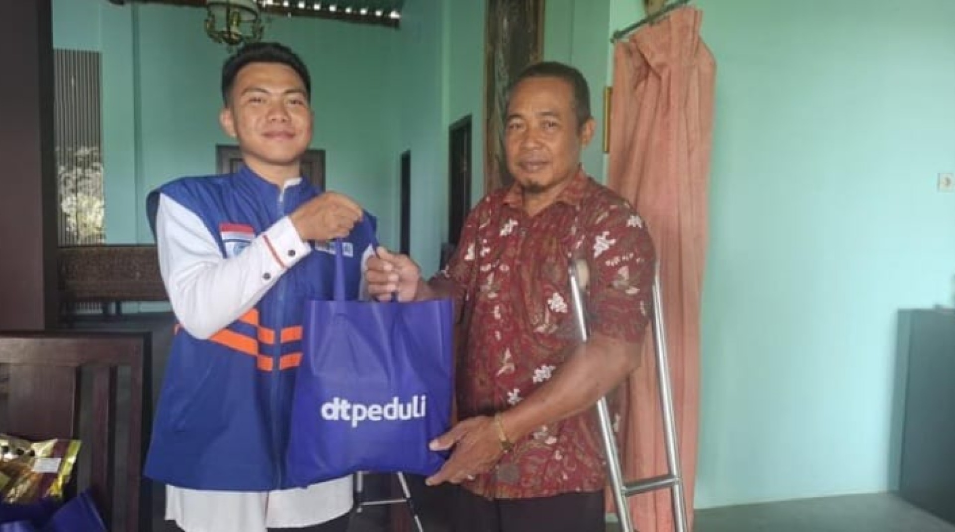 DT Peduli Malang Salurkan Paket Sembako untuk PPDI Pasuruan