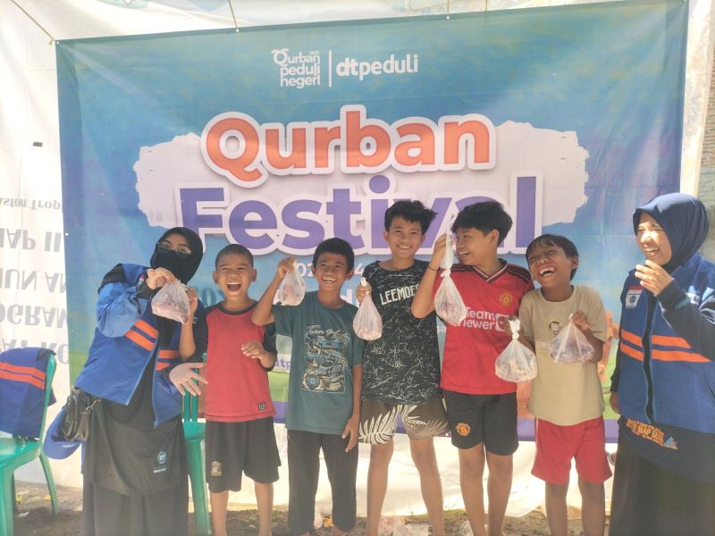 Hewan Qurban DT Peduli Bandung Membuat Hari Akbar Lebih Bahagia