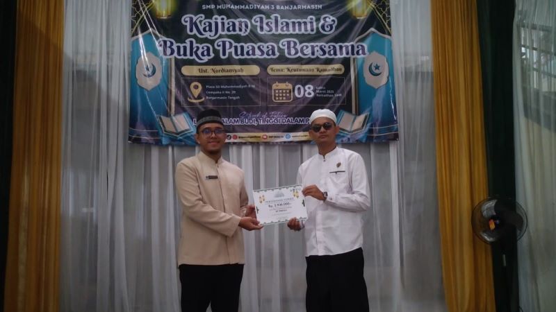 DT Peduli Kalsel Isi Kajian Ramadhan SMP Muhammadiyah 3 Banjarmasin