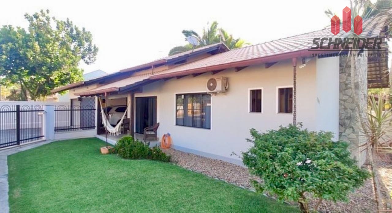 Casa com piscina