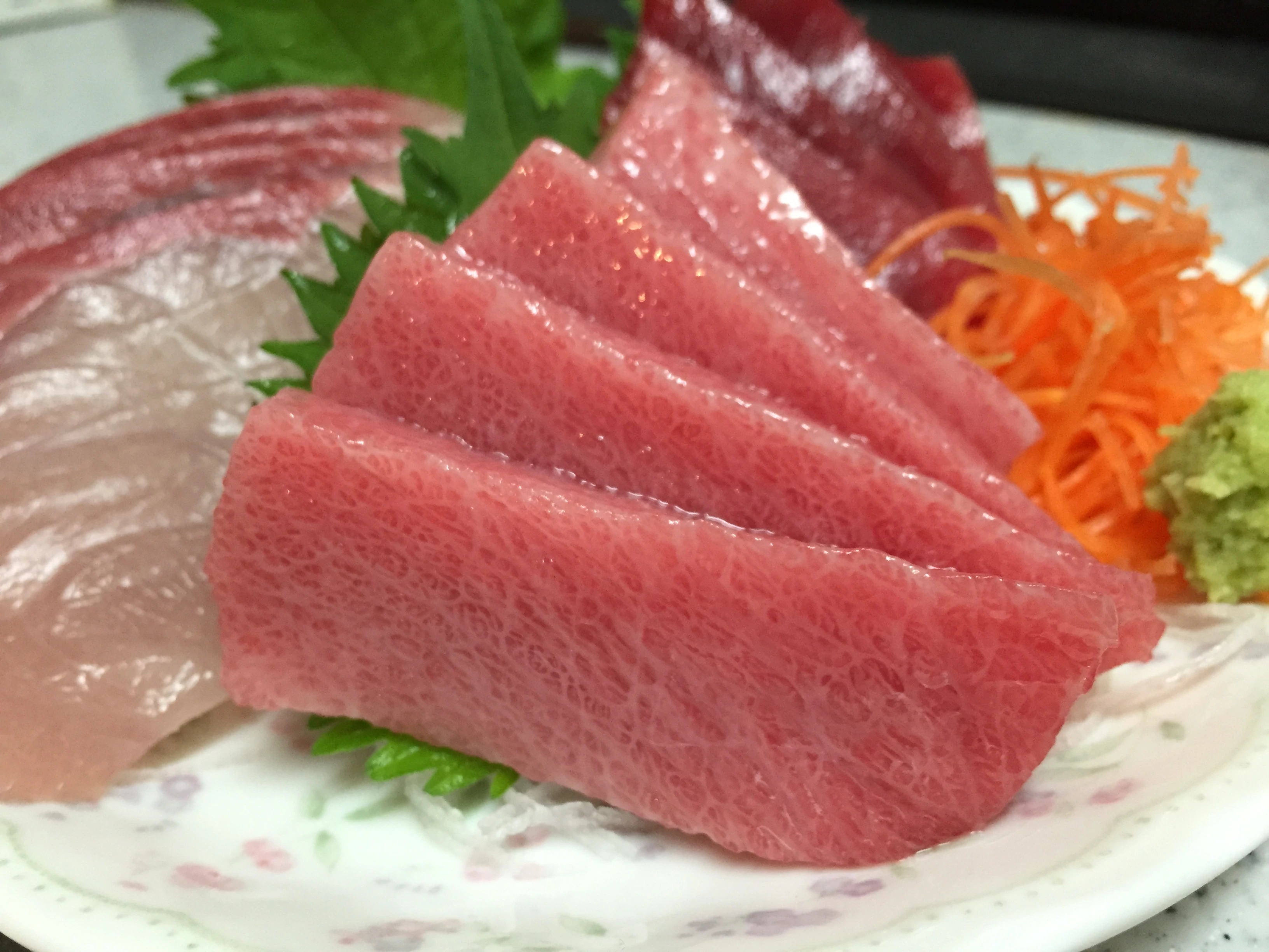 bluefin tuna sashimi