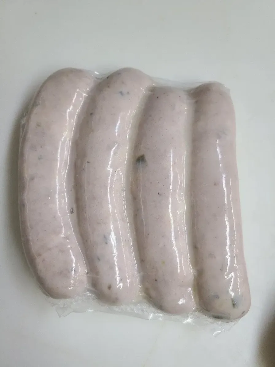 Bratwurst with Jalapeño & Cheddar