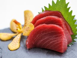 Fresh Tuna (Koro) Skin Off