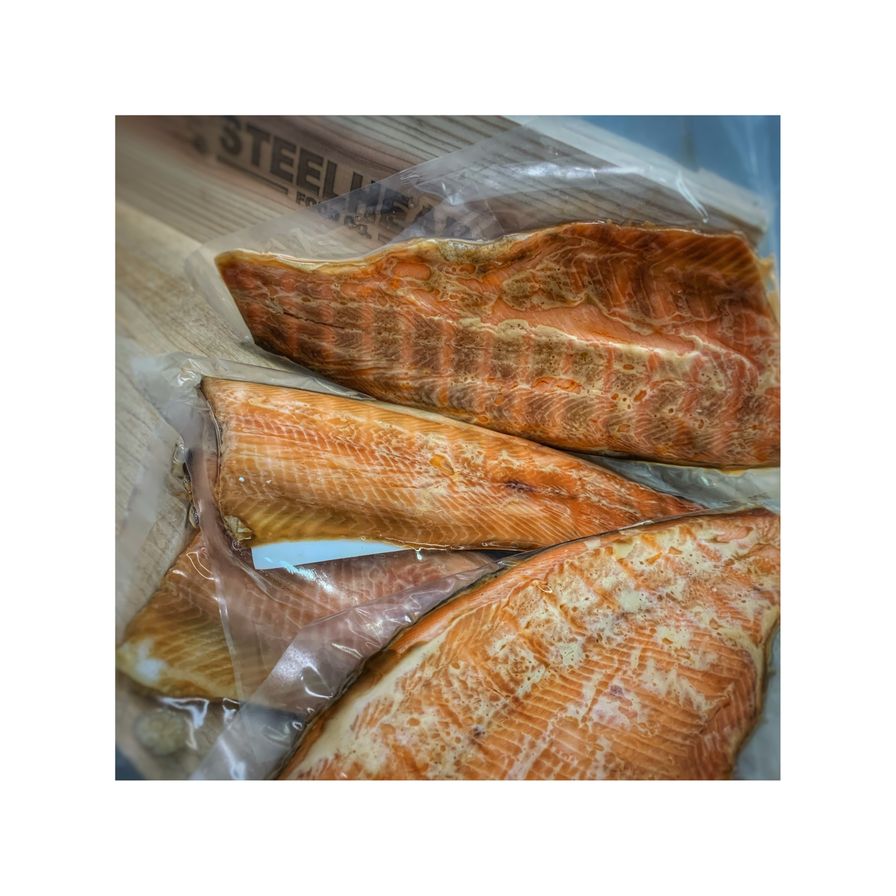 Den Besten - Smoked Rainbow Trout Manitoulin Island - FROZEN