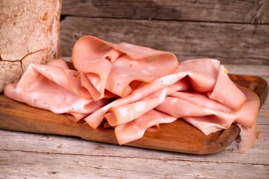 Mortadella (8 oz, sliced)