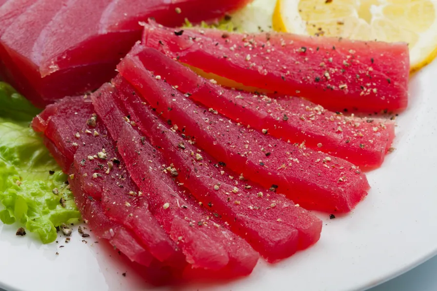 bluefin tuna steak