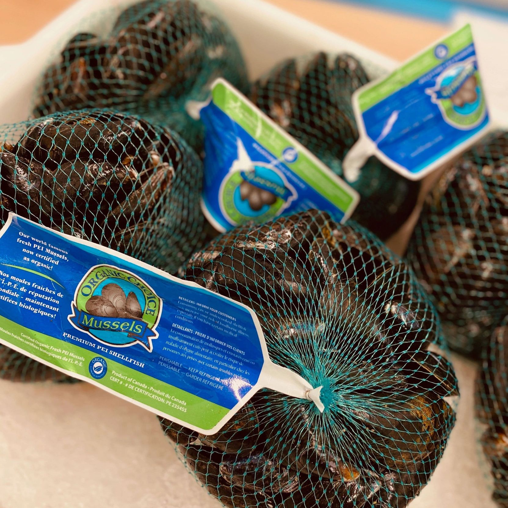 Live Organic PEI Mussels - 2Lb Mesh Bag - Steelhead Food Co.