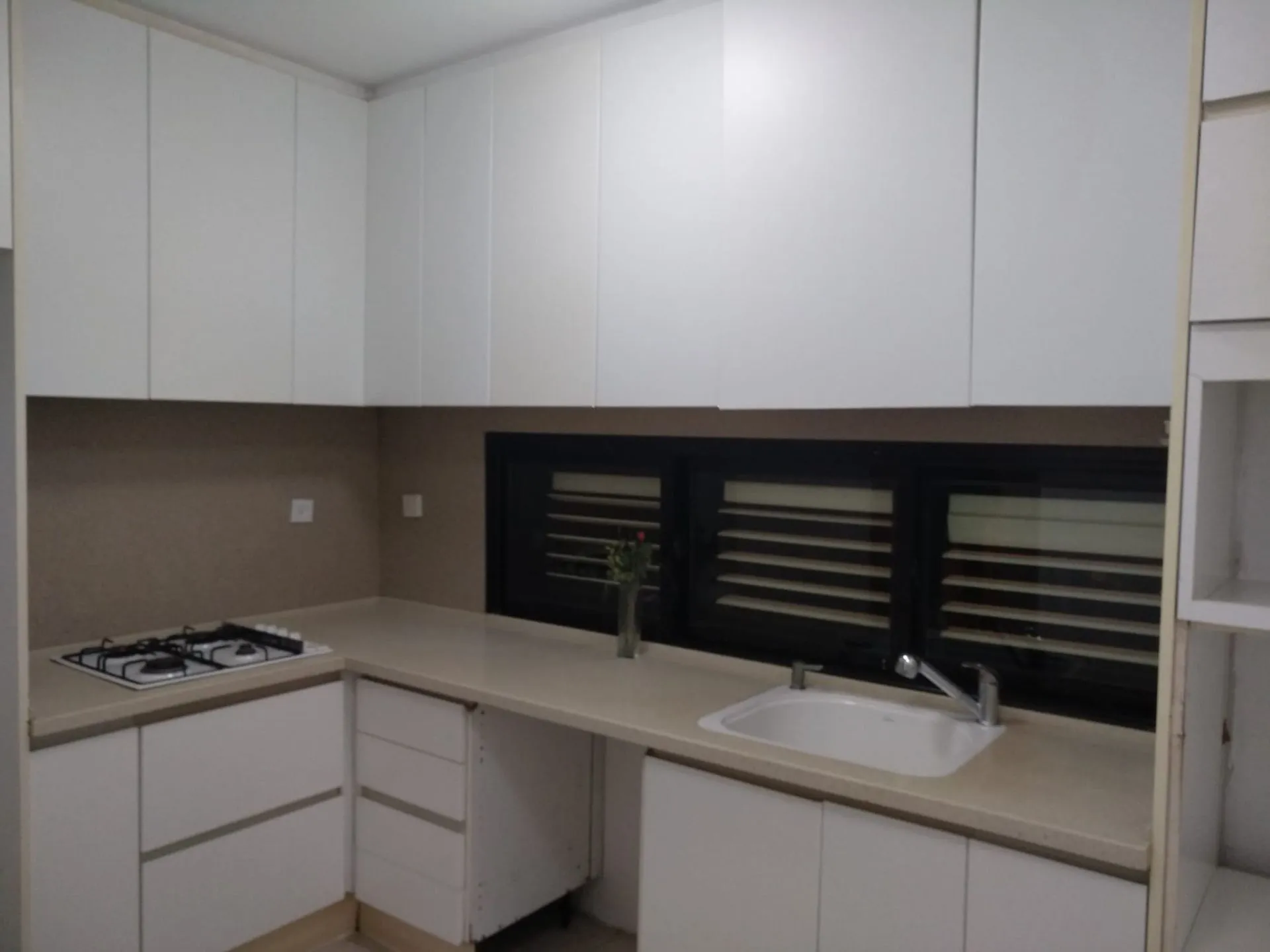 להשכרה 5.5 חד' בהרכסים רמת גן