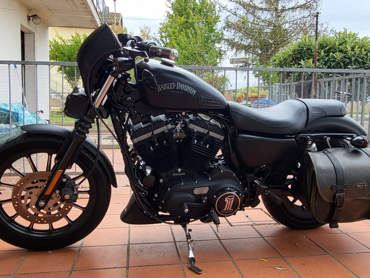 Harley-Davidson Sportster 883 XL 883N Iron Prezzo, Scheda tecnica e Foto -  Dueruote
