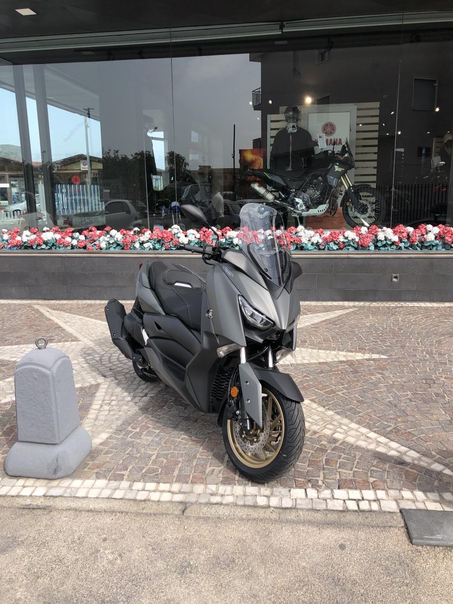 Yamaha X-Max 400 Tech Max