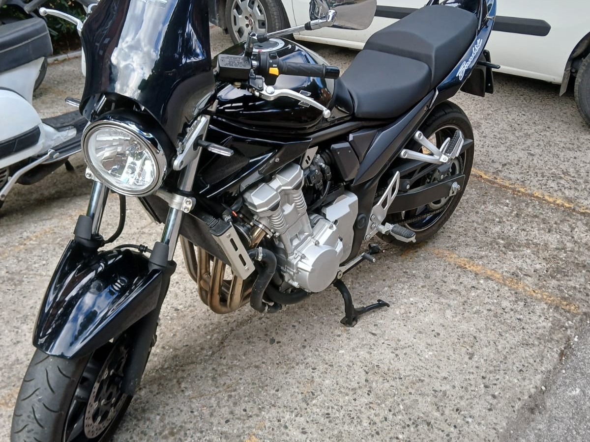 Suzuki GSF 650 Bandit S Traveller