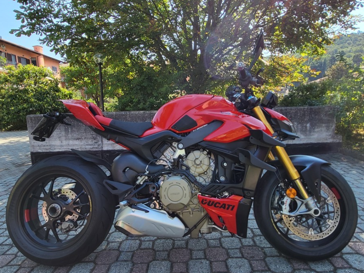 Ducati Streetfighter V4 S