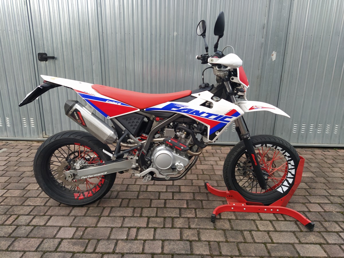Fantic Motard 125 Performance