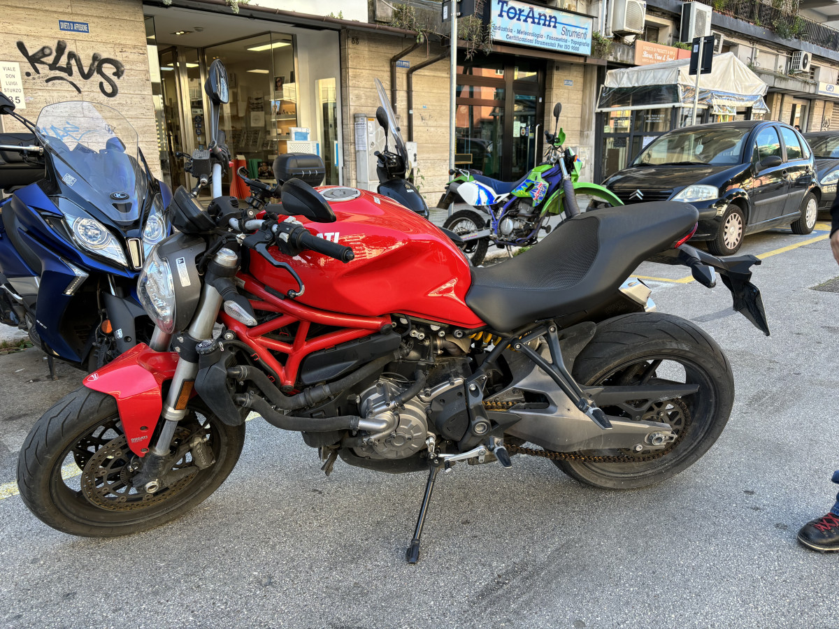 Ducati Monster 821