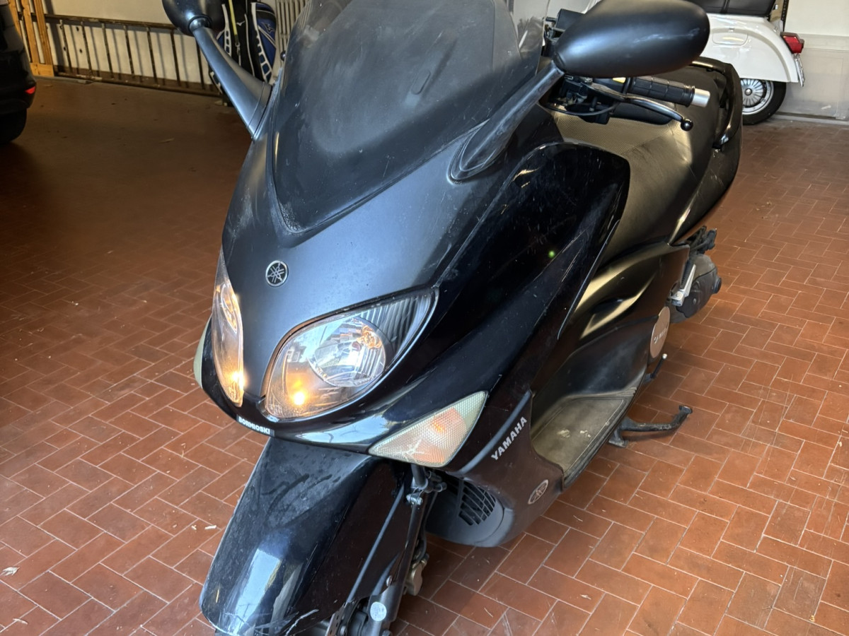 Yamaha T Max