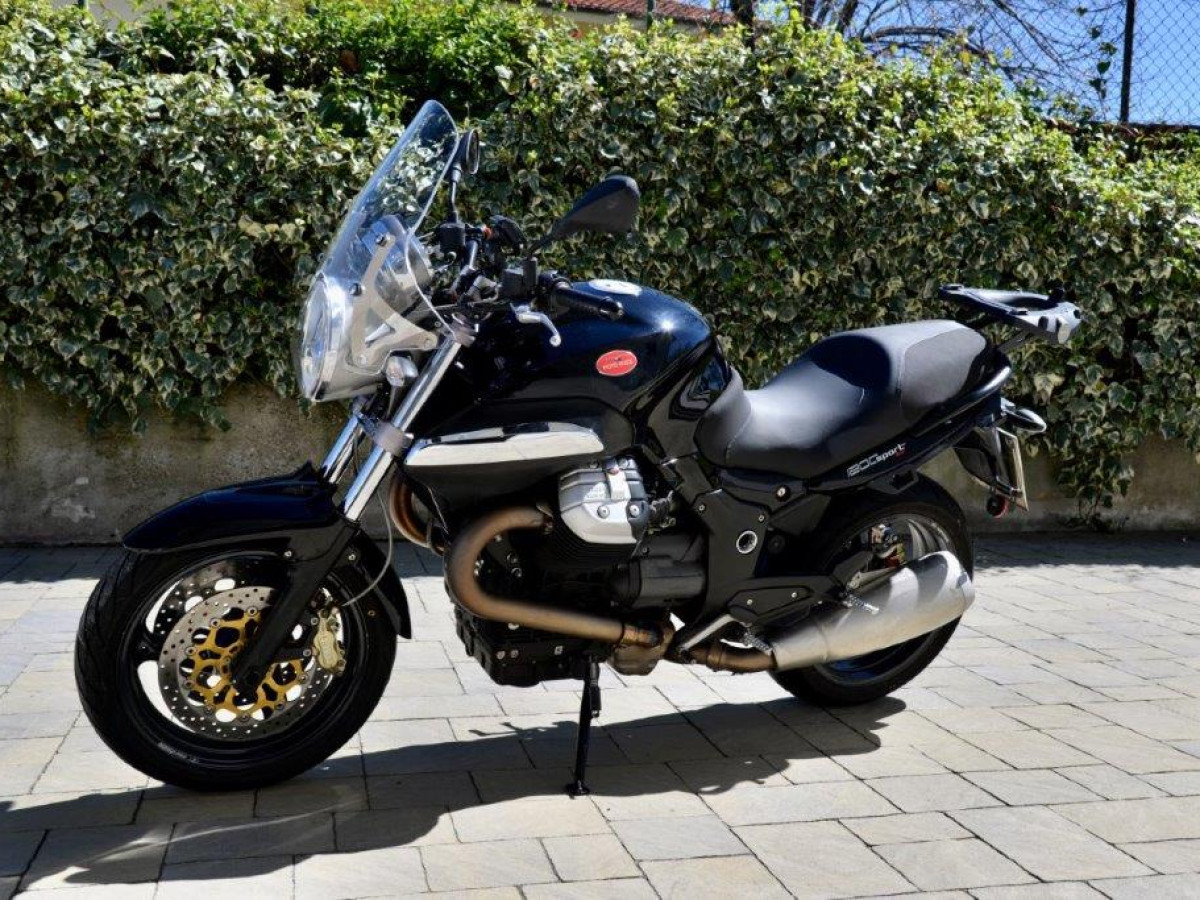 Moto Guzzi 1200 Sport 4V