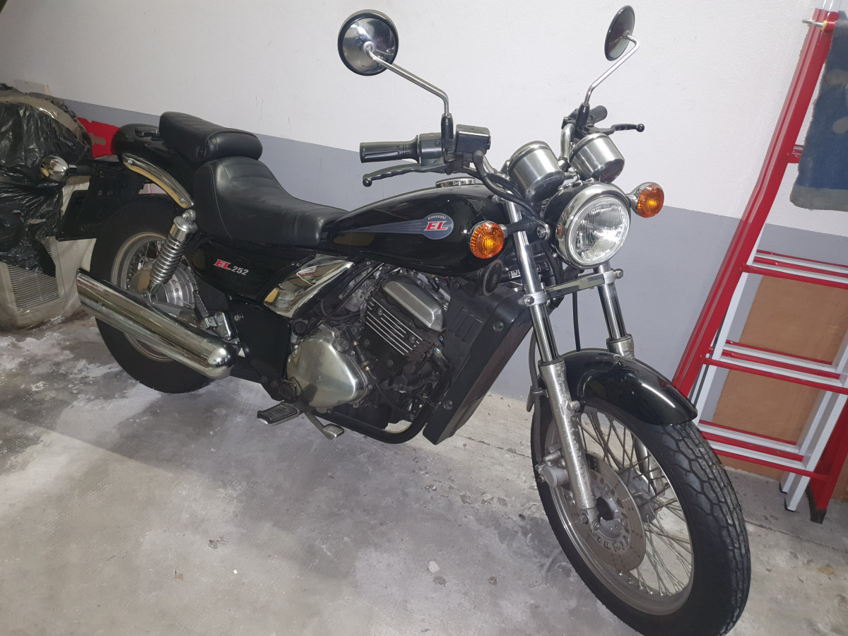 Kawasaki EL 252 Kawasaki EL 252