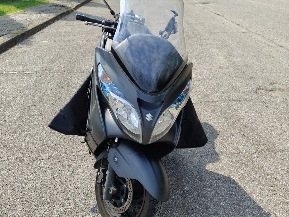 Suzuki Burgman 400
