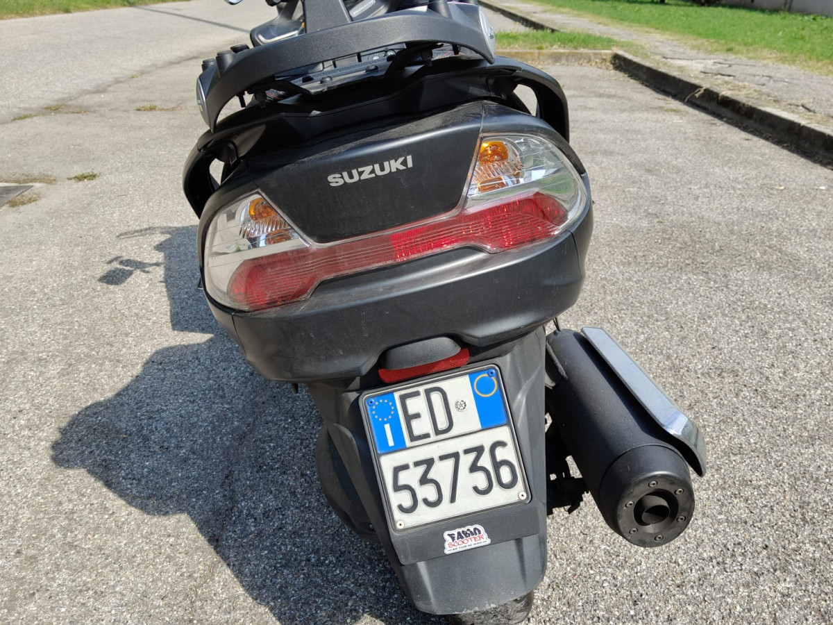 Suzuki Burgman 400