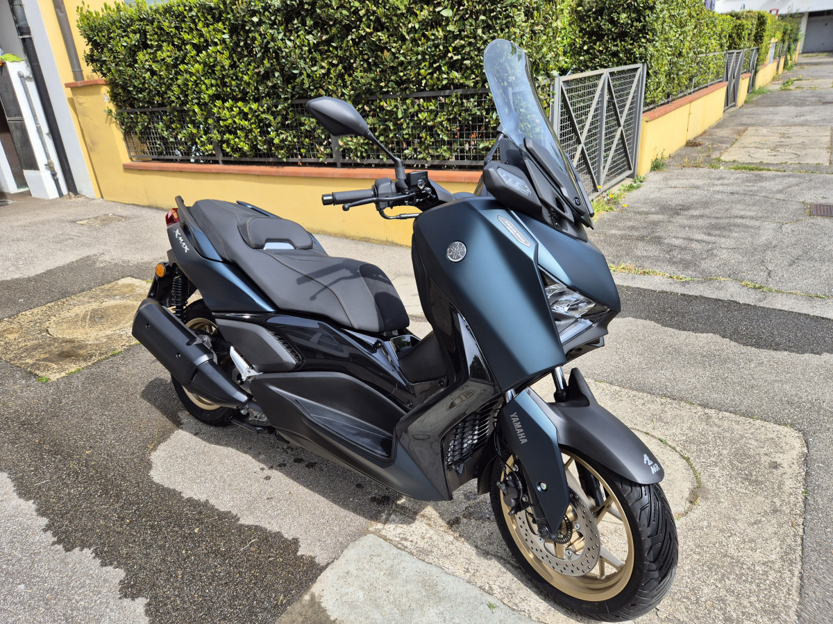 Yamaha X-Max 300 Tech Max