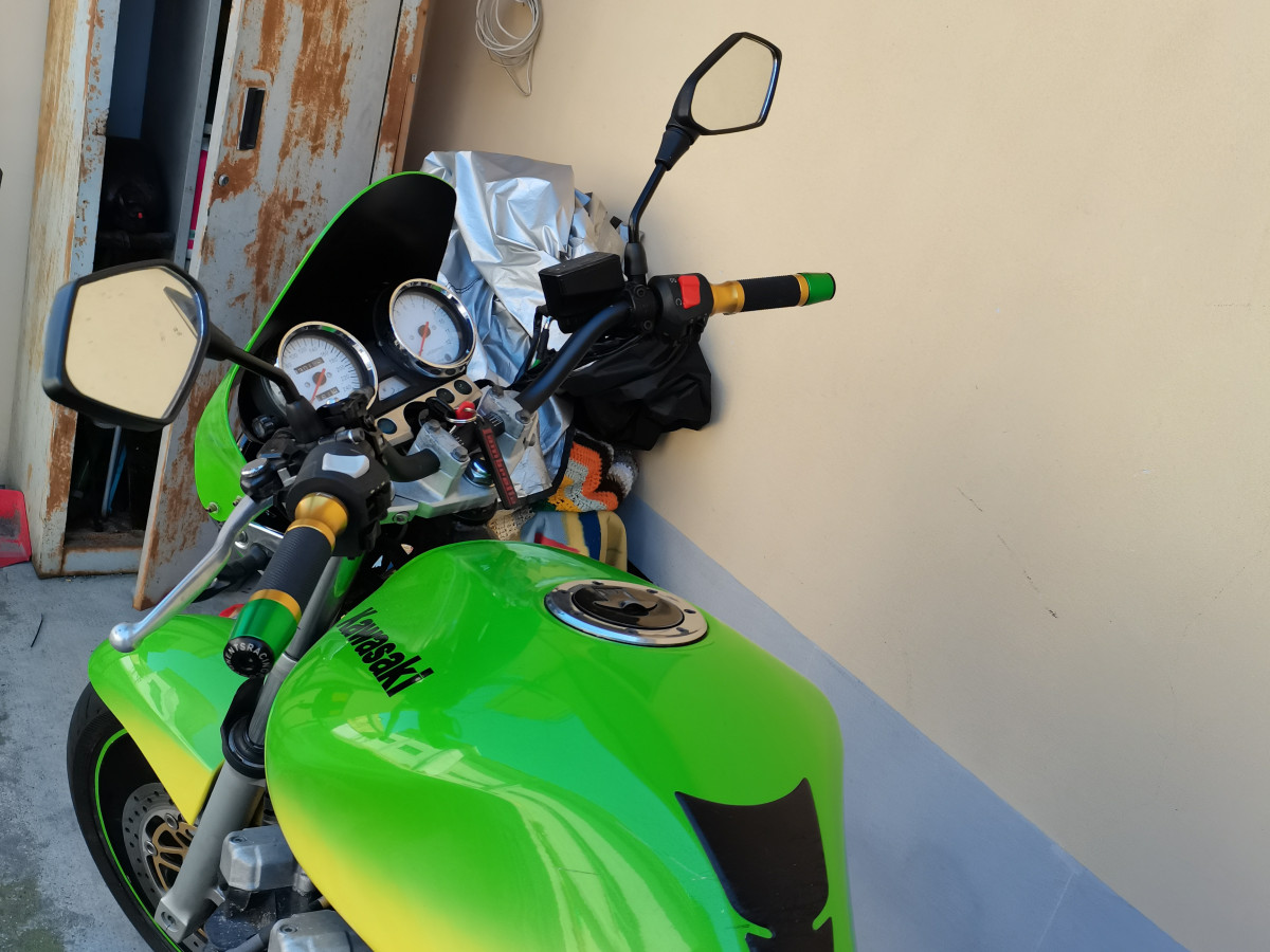 Kawasaki ZR 7