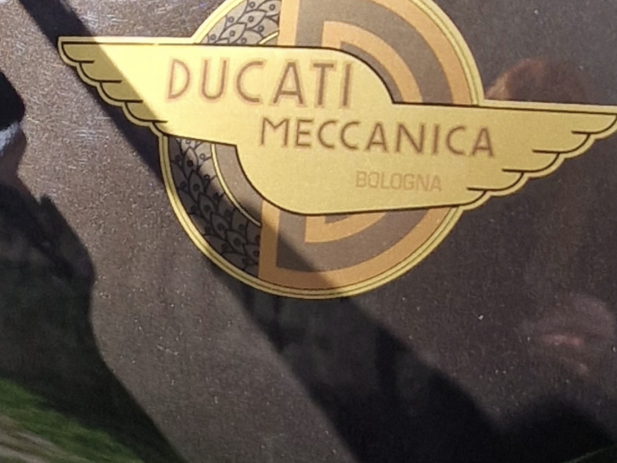 Ducati Monster 900 S