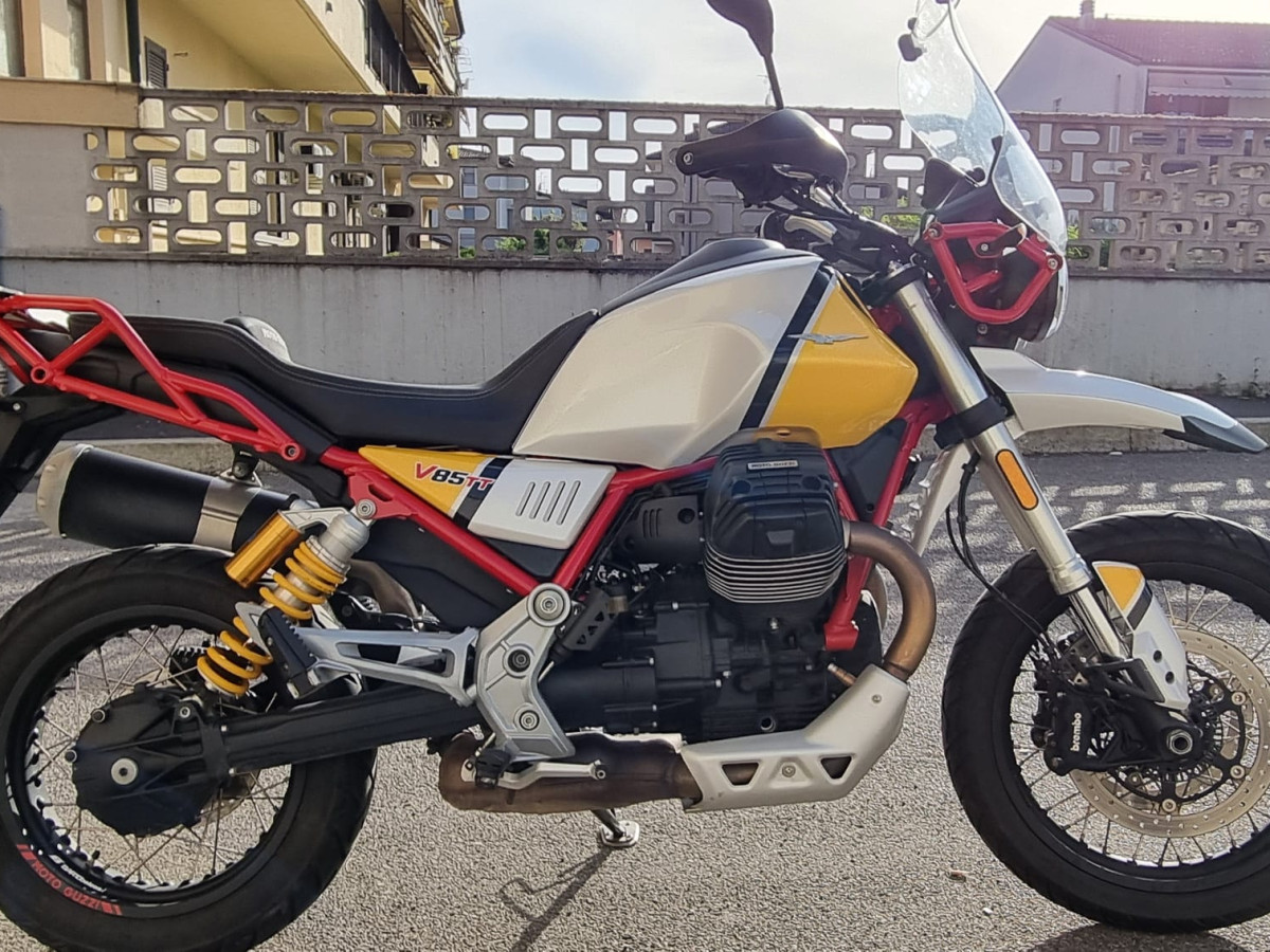 Moto Guzzi V85 TT Evocative Graphics