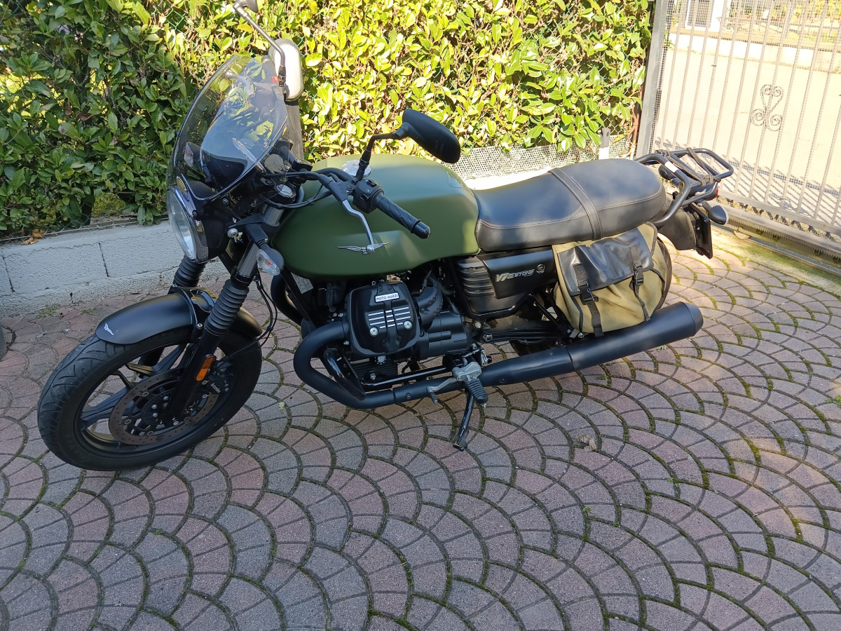 Moto Guzzi V7 III Stone ABS