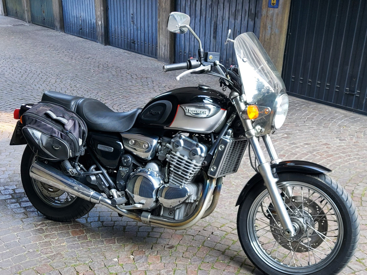 Triumph Adventurer