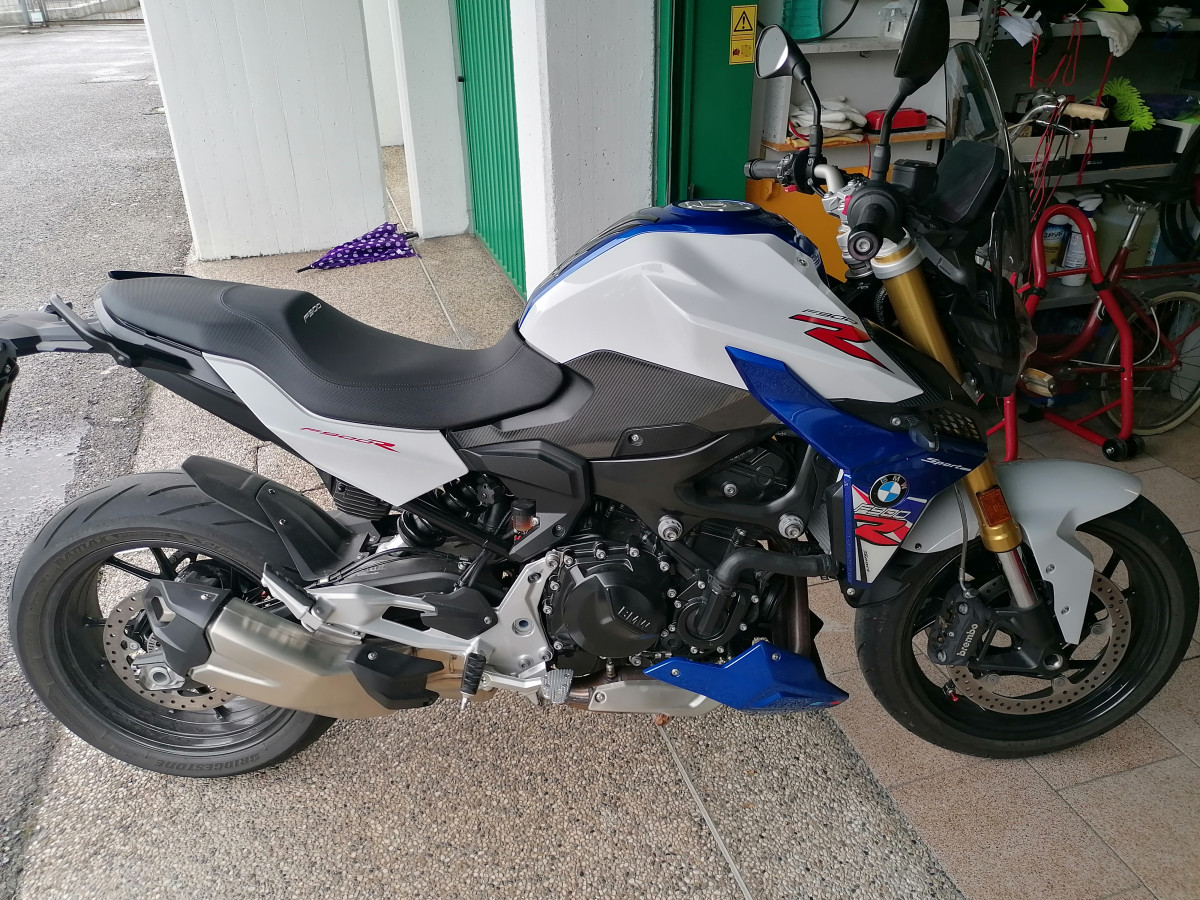 BMW F 900 R