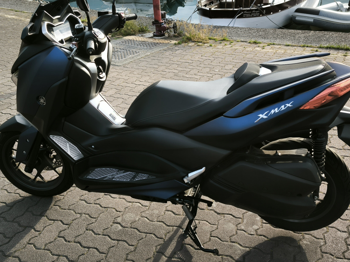 Yamaha X-Max 300 Iron Max ABS