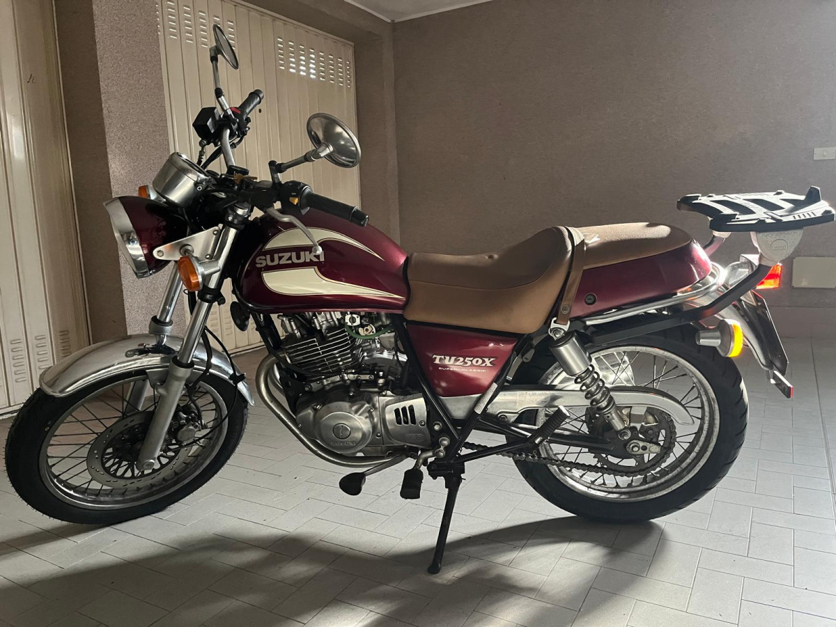 Suzuki TU 250 X