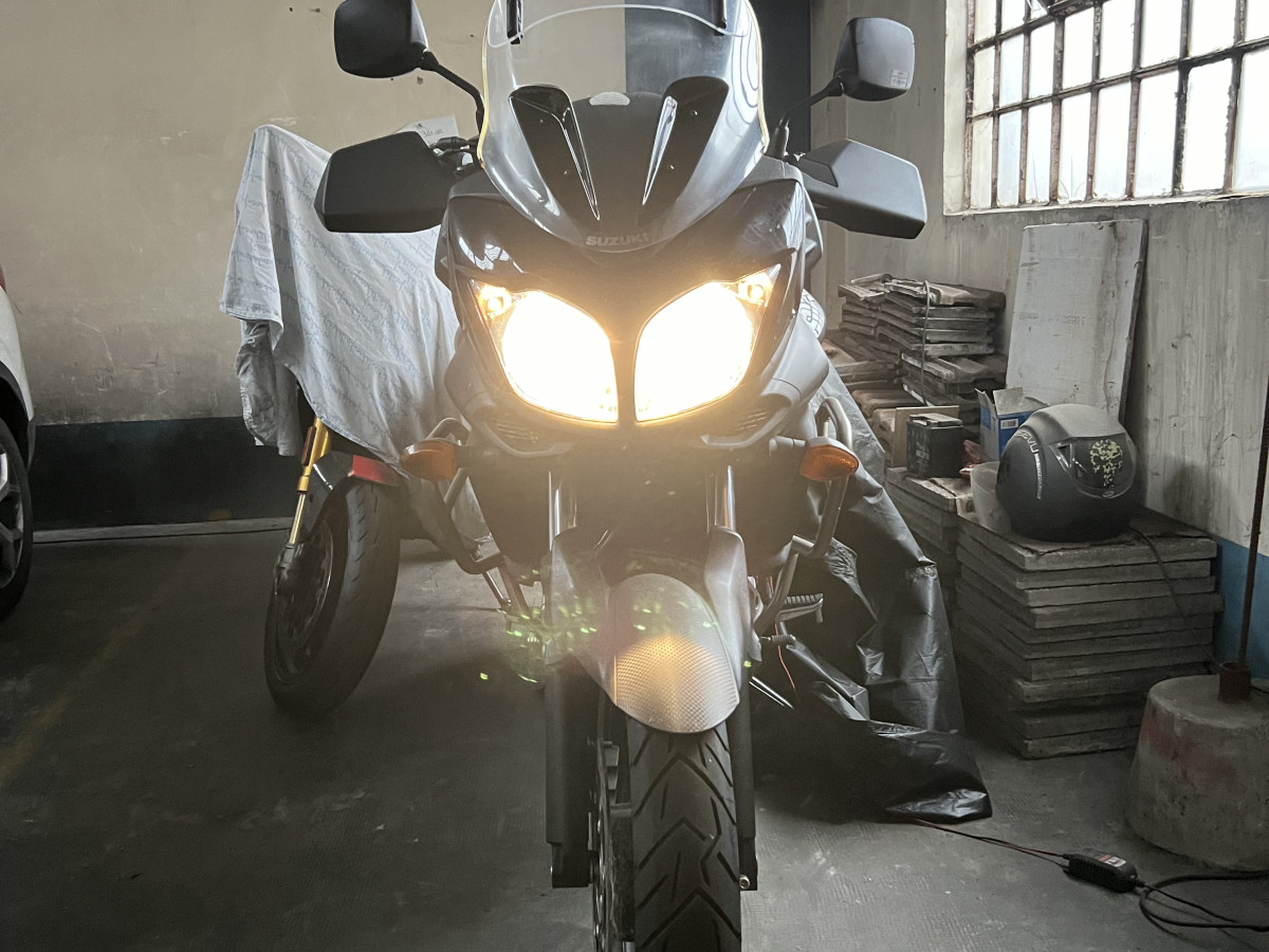 Suzuki V Strom DL 650 ABS