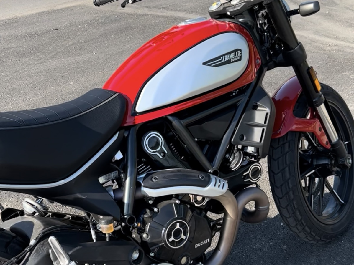 Ducati Scrambler Icon Dark