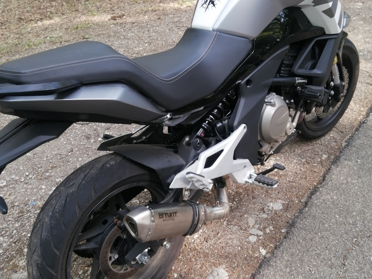 CFMOTO 650MT