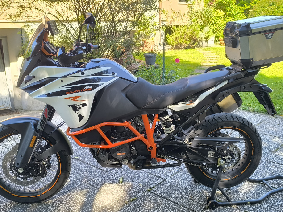 KTM 1090 Adventure R