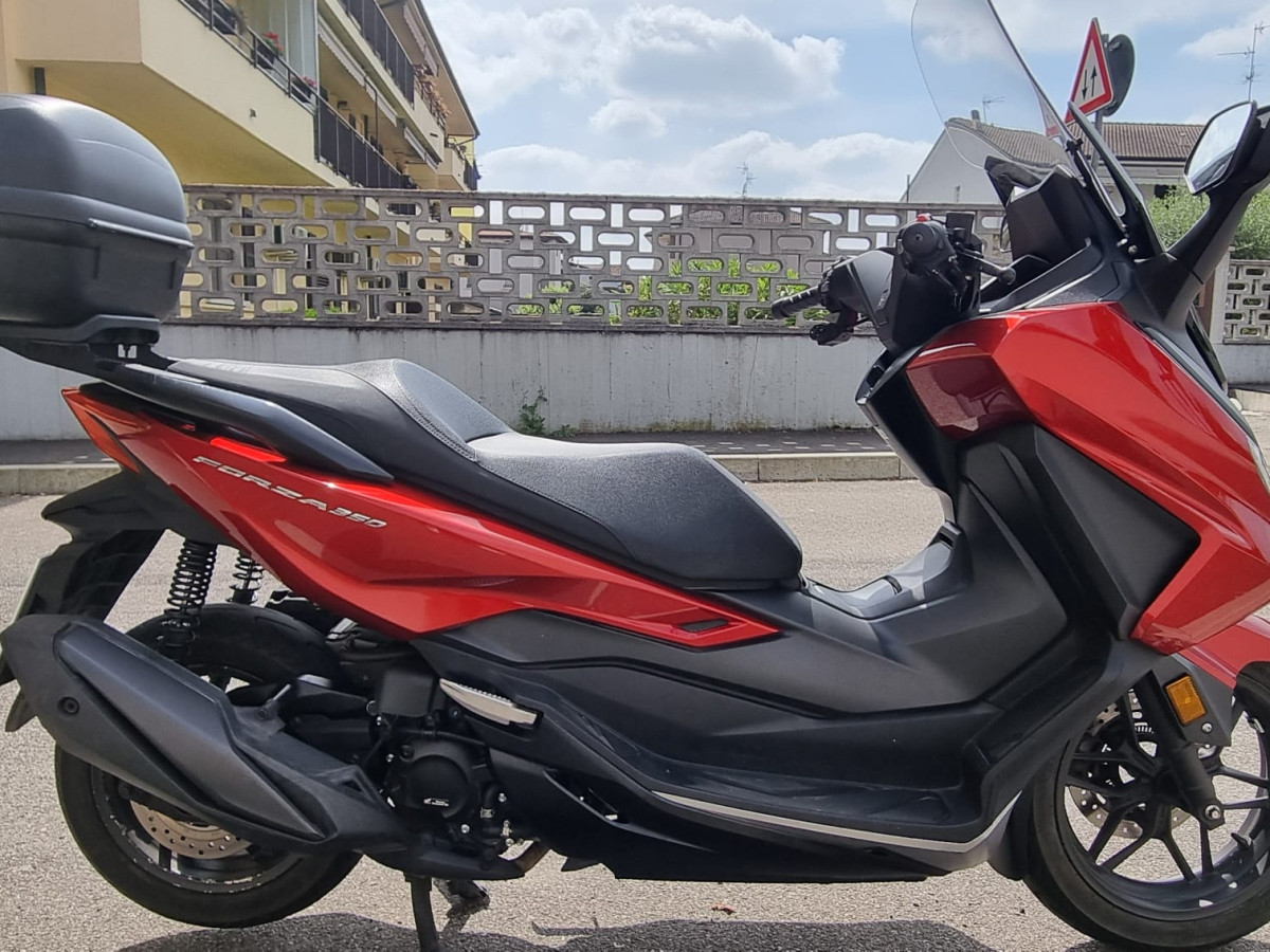 Honda Forza 350