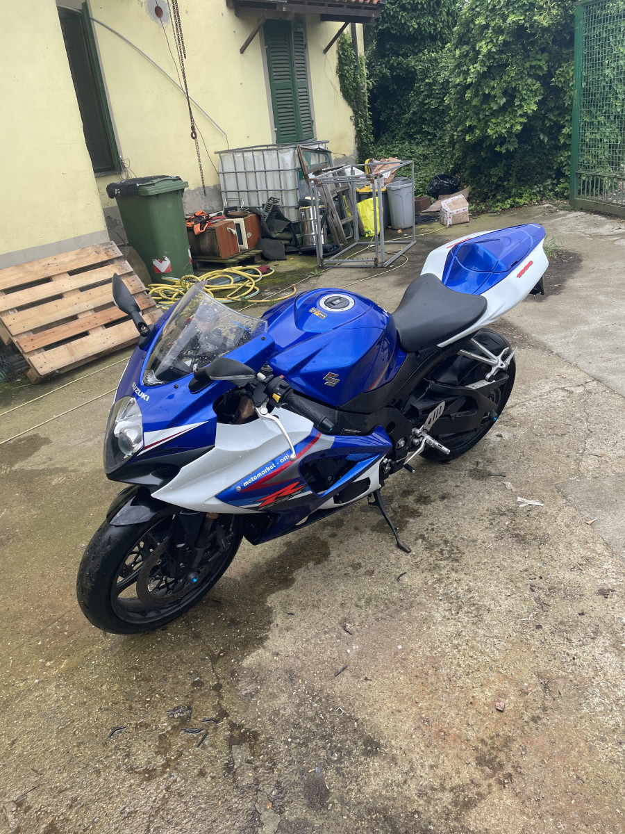 Suzuki GSX R 1000
