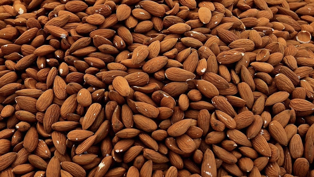 Raw Almond