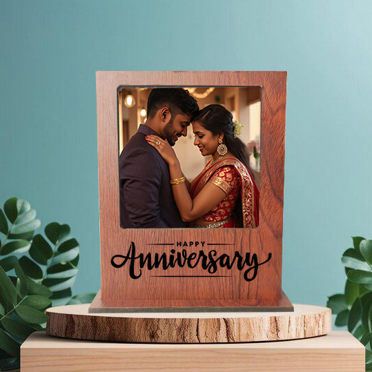 Sophisticated MDF Wooden Photo Frame for Classic Displays