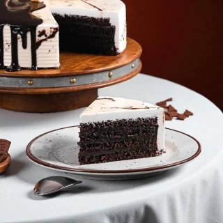 Choco Vanilla Cake – Classic Chocolate & Vanilla Delight thumbnail 4