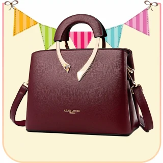 Hand Bags & Clutches