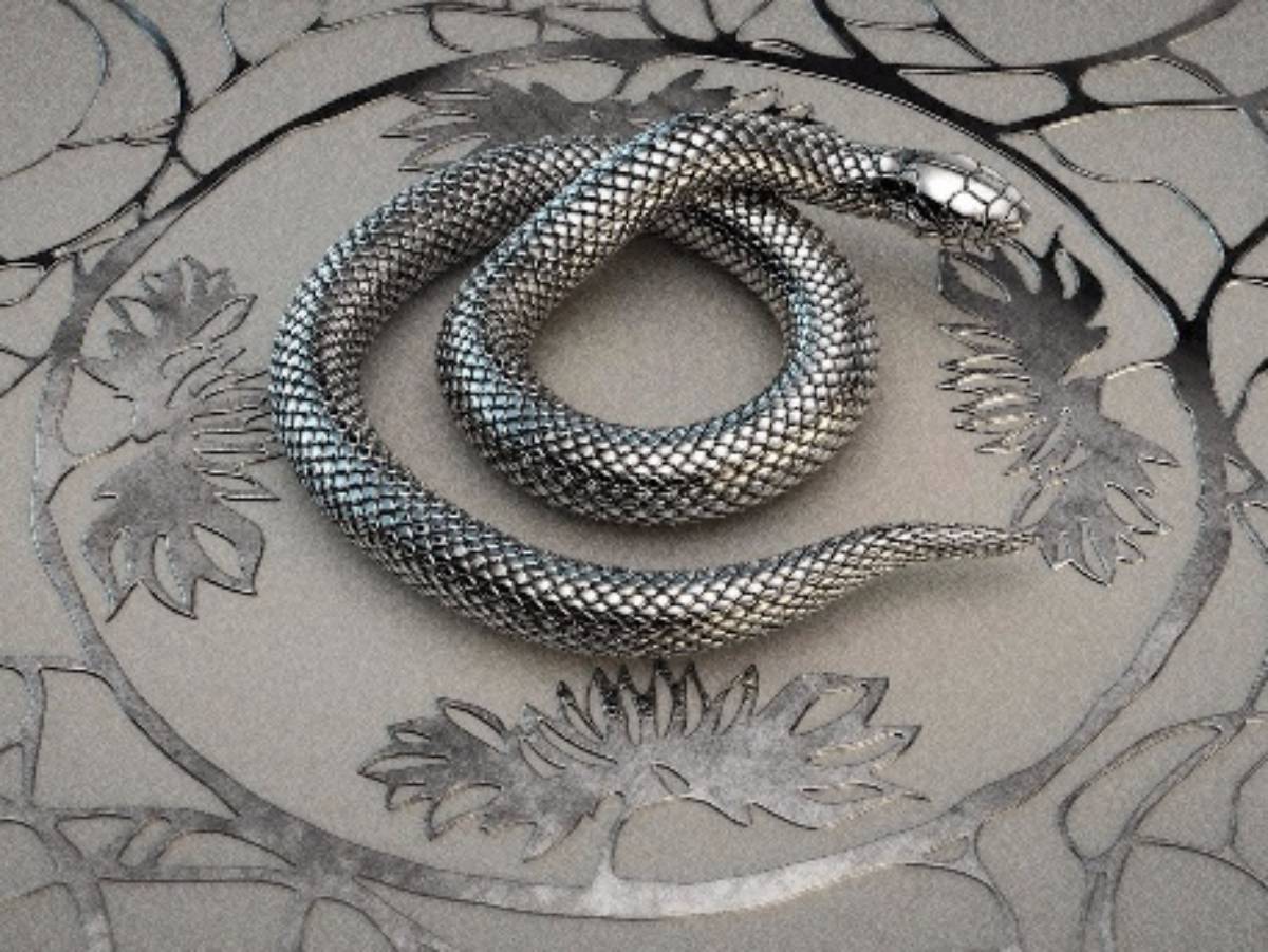 Metal snake