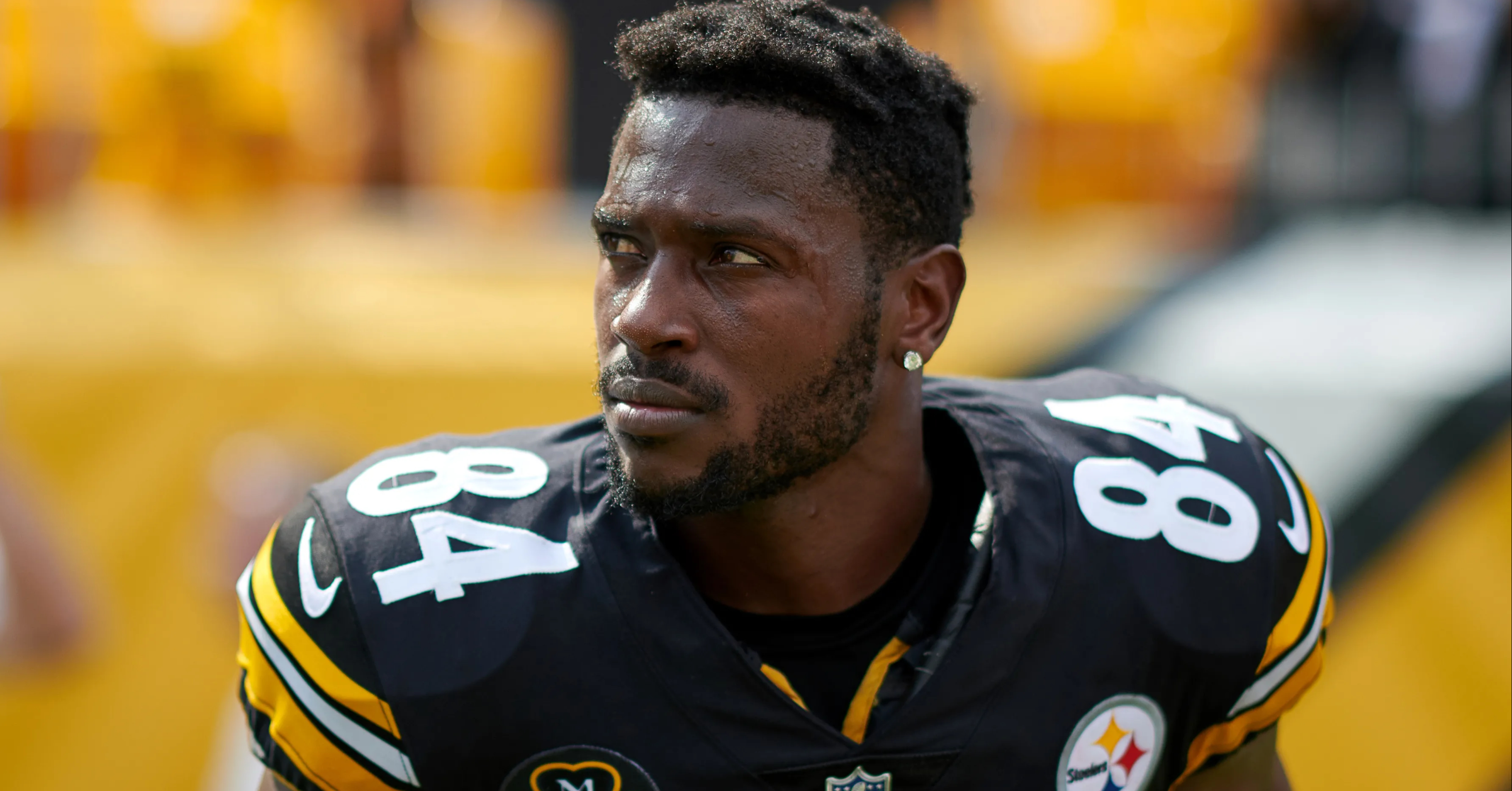 New Video Shows Antonio Brown Farting Near His Doctors Face