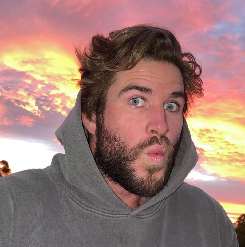 Liam Hemsworth's crazy Instagram selfie
