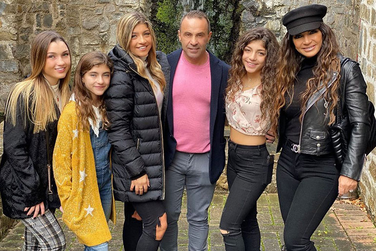 Joe Giudice is joined by Teresa and daughters in Italy.