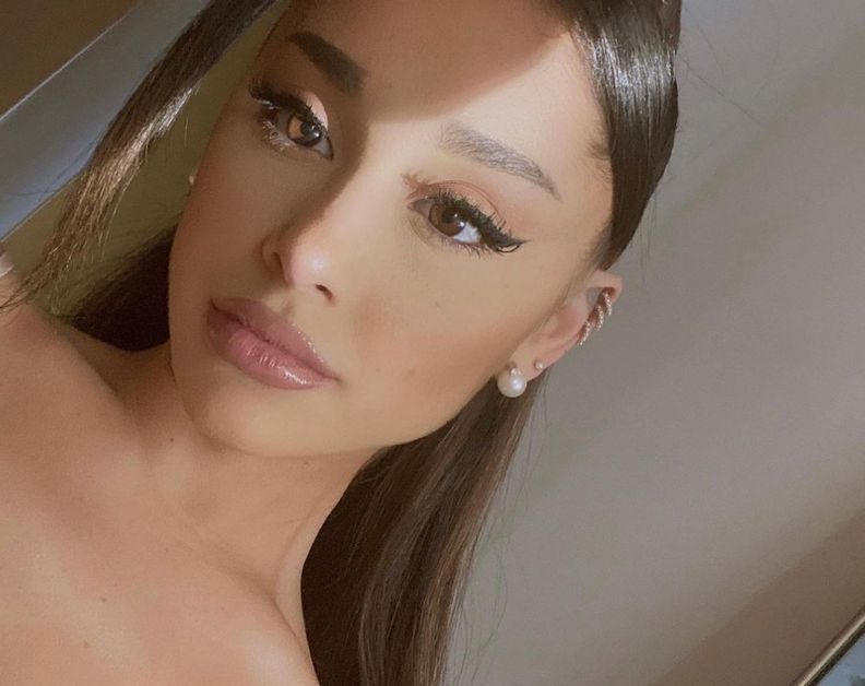 Ariana Grande Porn Tits - Ariana Grande Shows Butt Tattoo & Flaunts Lingerie On Instagram!? - The  Blast