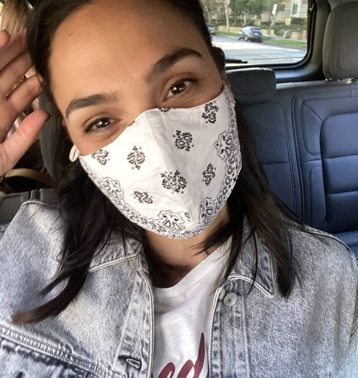 Gal Gadot wears a mask