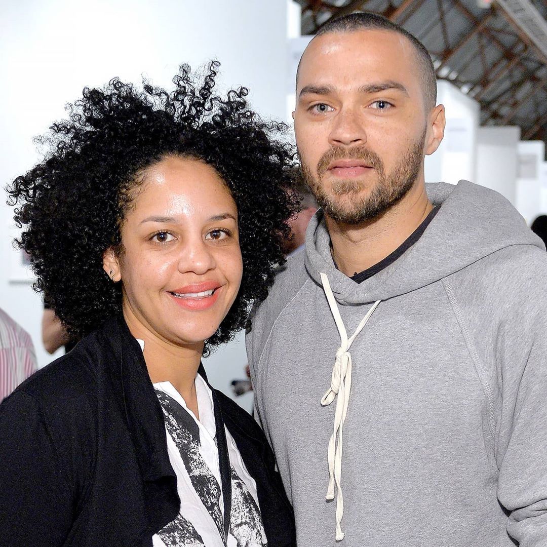 A throwbck photo of Aryn Drake-Lee and ex-husband, Jesse Williams smiling to the camera at an event and they look absolutely gorgeous