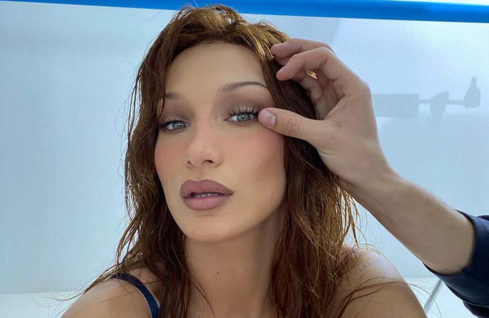 Bella Hadid before photo shoot